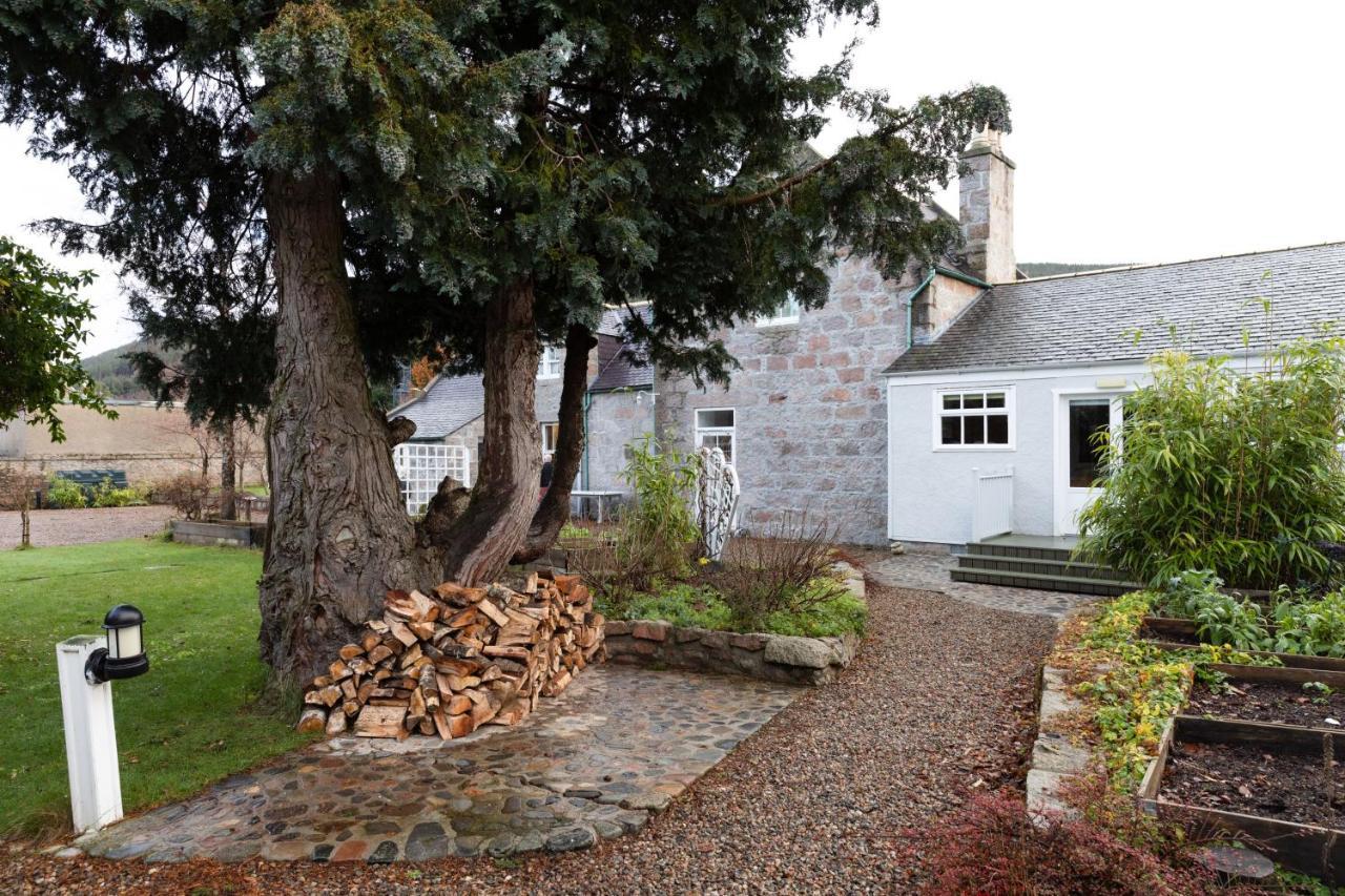 Schoolhouse Bed & Breakfast Ballater Exterior photo